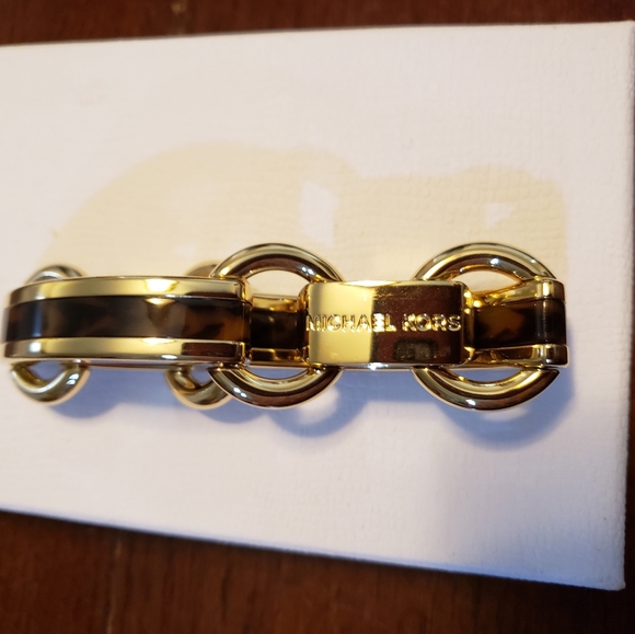 Michael Kors Tortoise Equestrian Link Bracelet - Picture 2 of 5